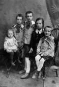 Семья Свойских, 1920-е годы.