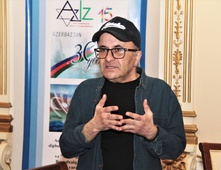 Руфат Асадов.