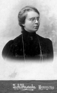 Евгения Львовна Шик-Зильберман. Бабушка Евгения Грановского. Могилев, 1910-е.