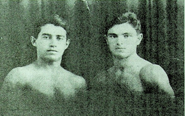 Ашер Садович (справа) с товарищем. Палестина. Фото из книги "Иркутский альбом".