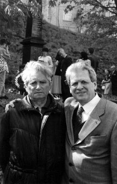 �����, 9 ��� 1996 ����. ������ ����� ��������. ����� � ��� ���������� ���� ���� ��������, ������� ������� � ����������. ���� � ����� ������������� �����, �������� ����� � ����� ������ �����������.