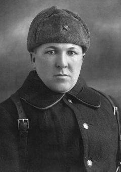 Савелий – брат Анны Мачиз. г. Орехов, 1941 г.
