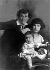 Марк, Белла и Ида Шагал. 1916-1917 