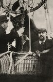 А.И. Куприн в корзине воздушного шара.