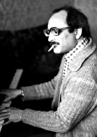 ...Пальцы ещё не забыли. Сергей Ваганов за роялем. 1970-е гг.