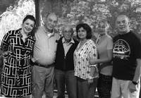 Справа налево: Ян Лупьян, его жена Инга, жена Семёна – Инна, в центре Леонид Крейнин, племянник тёти Цили из Израиля, Семён Лупьян и Татьяна, дочь Крейнина.
