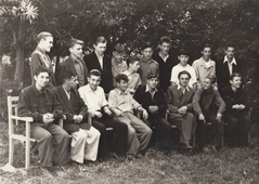 1957 год, Винница. Участники юношеского первенства СССР по русским шашкам. Аркадий Плакхин сидит второй слева.