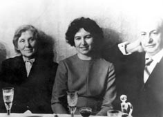 слева-направо: Лия Мерецкая, Галя и Абрам Шадхан