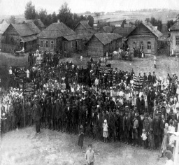 1 мая 1918 года. Демонстрация в местечке Колышки.